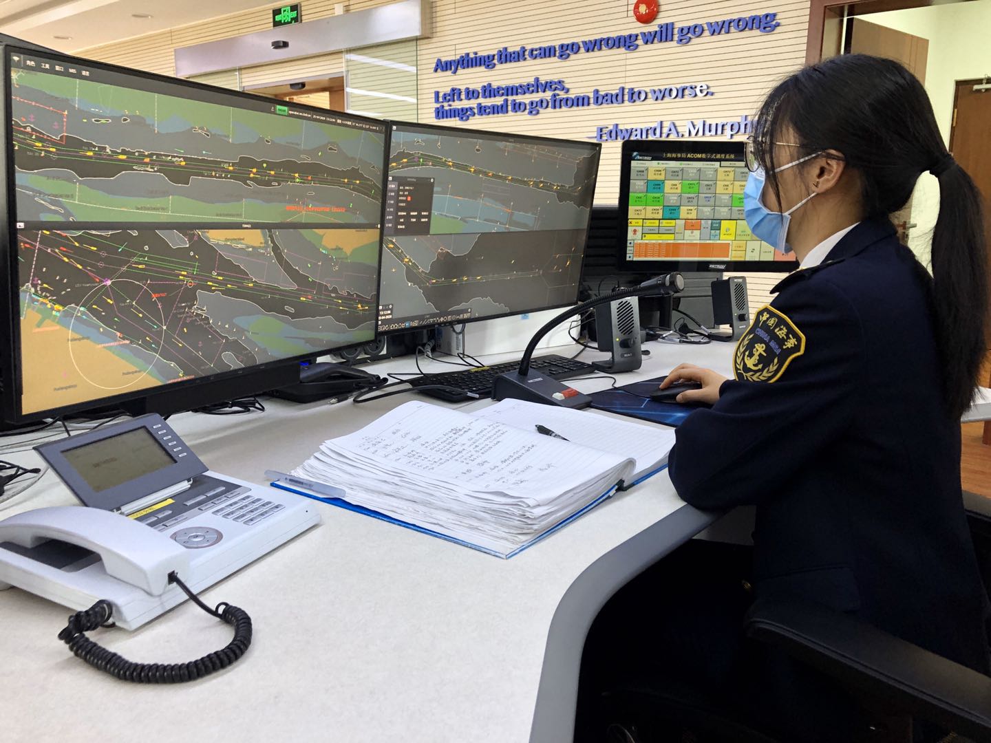 装载8万方LNG船优先进港 上海海事开辟复工复产“绿色通道”与船员培训新实践